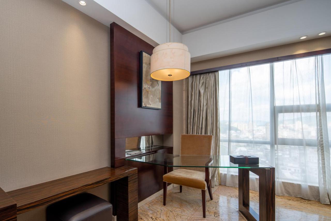King Royal Hotel Yunfu Exterior photo