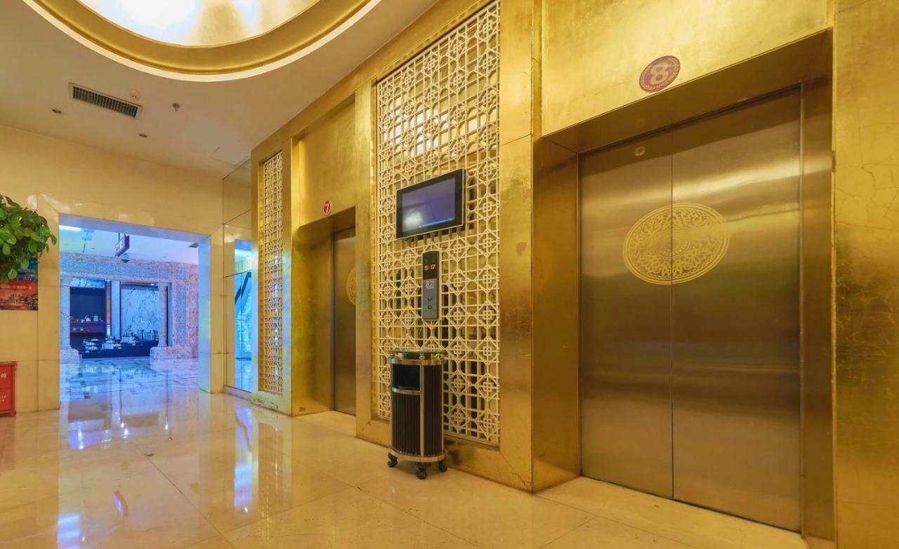 King Royal Hotel Yunfu Exterior photo